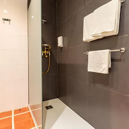 Els Jardins De La Martana Hotel 3*